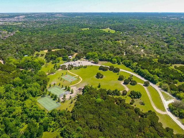 6507 Velvet Leaf LN, Buda, TX 78610