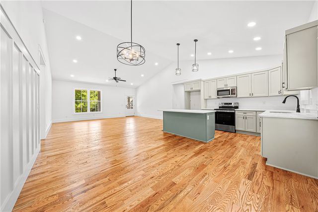 411 Calm Oak Drive, Seneca, SC 29678