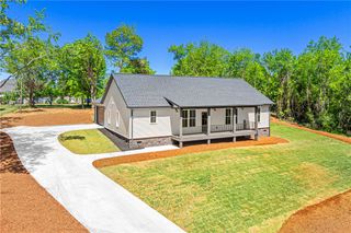 411 Calm Oak Drive, Seneca, SC 29678