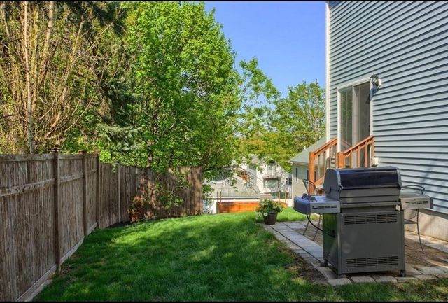13 Cottage St 1, Wakefield, MA 01880