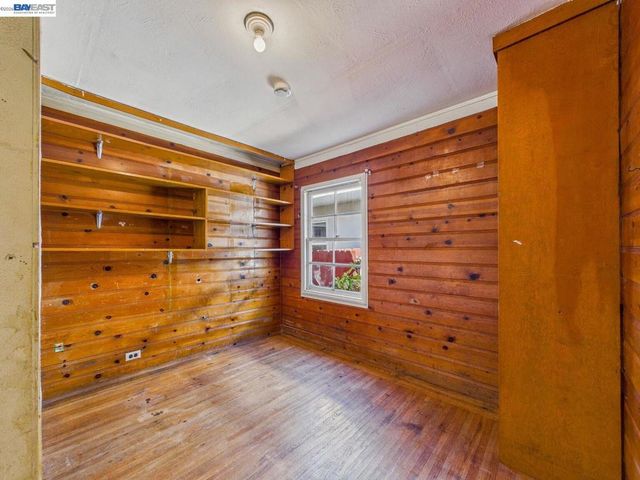 1506 Elm Ave, Richmond, CA 94805