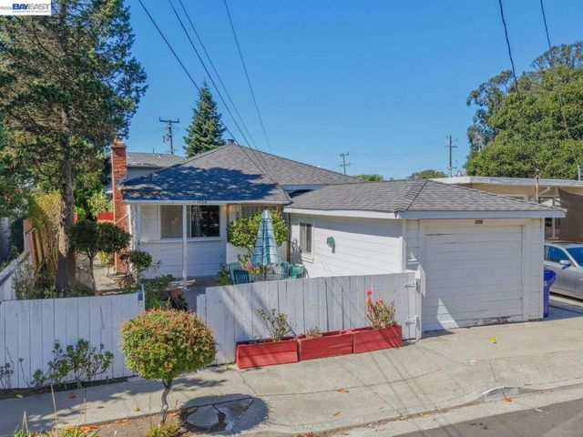 1506 Elm Ave, Richmond, CA 94805