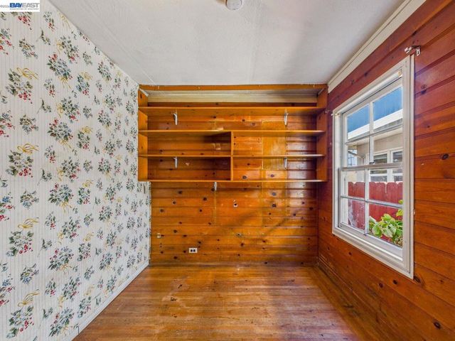 1506 Elm Ave, Richmond, CA 94805