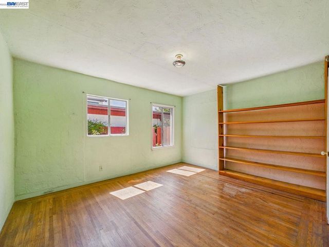 1506 Elm Ave, Richmond, CA 94805