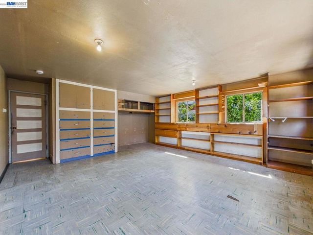 1506 Elm Ave, Richmond, CA 94805