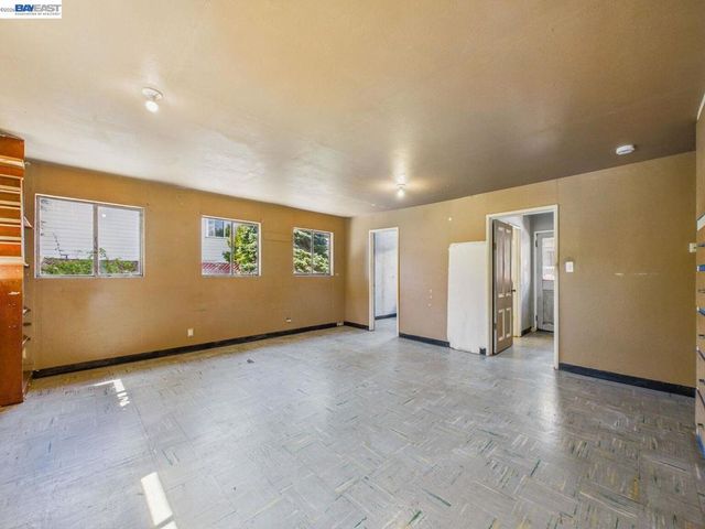 1506 Elm Ave, Richmond, CA 94805