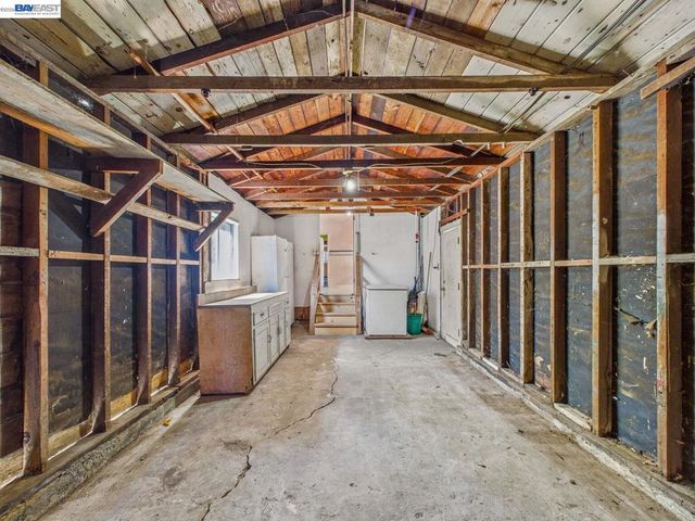 1506 Elm Ave, Richmond, CA 94805