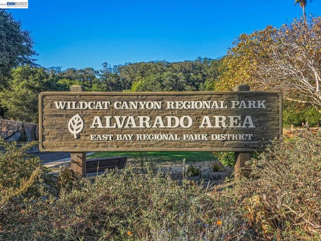 1506 Elm Ave, Richmond, CA 94805