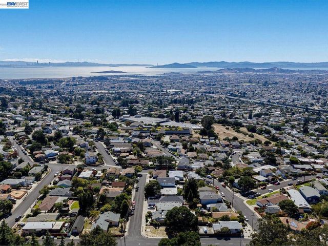 1506 Elm Ave, Richmond, CA 94805