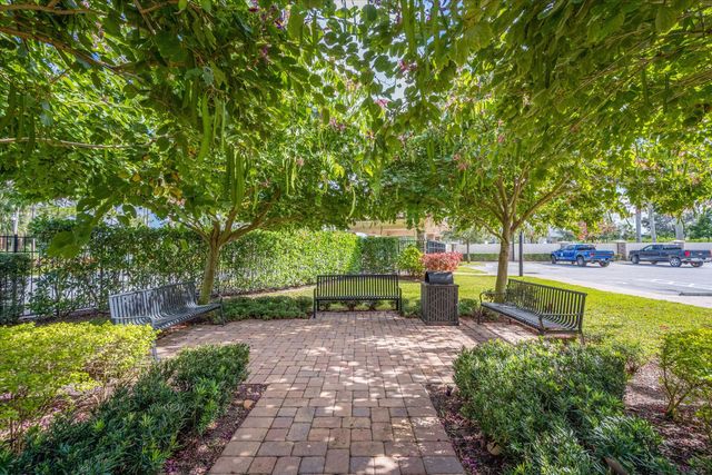 15600 ITALIAN CYPRESS Way, Wellington, FL 33414