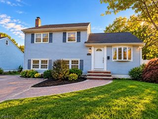 153 Whitman Ave, Edison Twp., NJ 08817