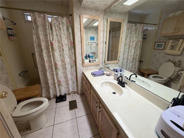 5136 HIDDEN SPRINGS AVENUE, Sarasota, FL 34234