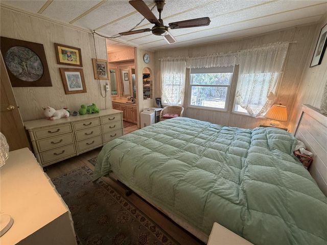 5136 HIDDEN SPRINGS AVENUE, Sarasota, FL 34234