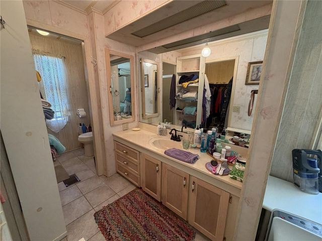 5136 HIDDEN SPRINGS AVENUE, Sarasota, FL 34234