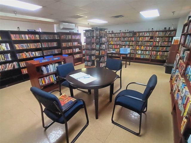 5136 HIDDEN SPRINGS AVENUE, Sarasota, FL 34234