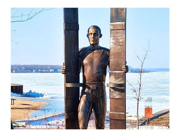 602 S Oak Street, Lake City, MN 55041