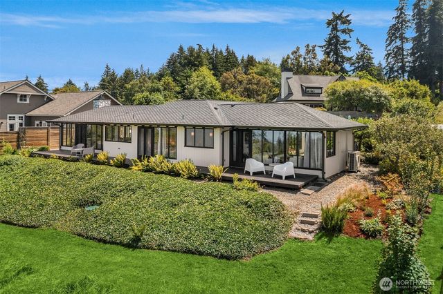 11505 103rd Avenue SW, Vashon, WA 98070
