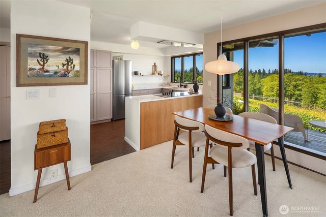 11505 103rd Avenue SW, Vashon, WA 98070