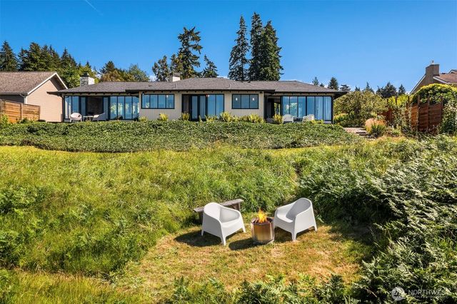 11505 103rd Avenue SW, Vashon, WA 98070