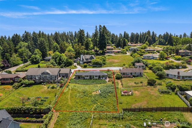 11505 103rd Avenue SW, Vashon, WA 98070