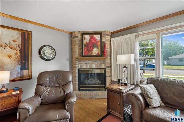 2708 W 26th St Street, Sioux Falls, SD 57105