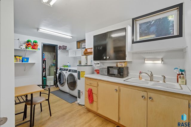 2708 W 26th St Street, Sioux Falls, SD 57105