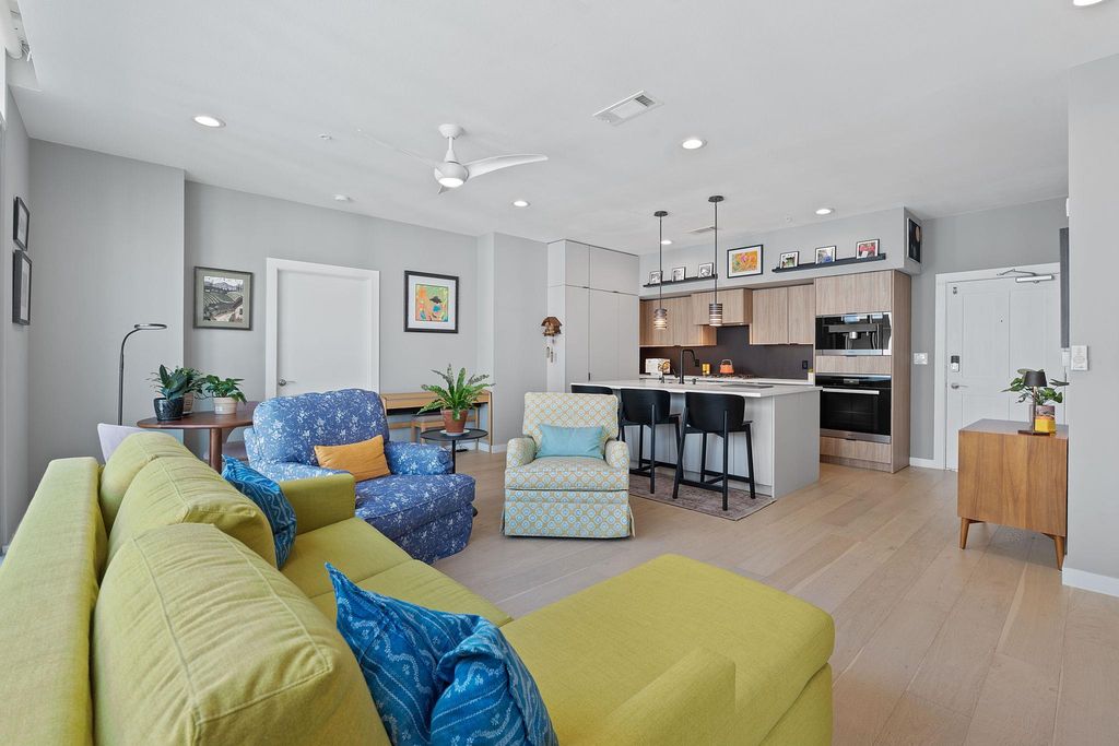 1600 Barton Springs RD 6403, Austin, TX 78704