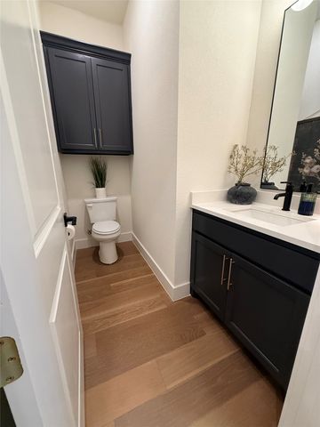 8032 Thomas Crossing, North Richland Hills, TX 76180