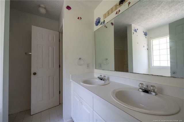 8805 Grouse Run Lane, Fayetteville, NC 28314