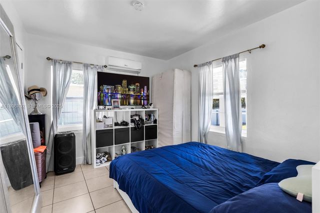 844 NW 15th Ave, Fort Lauderdale, FL 33311