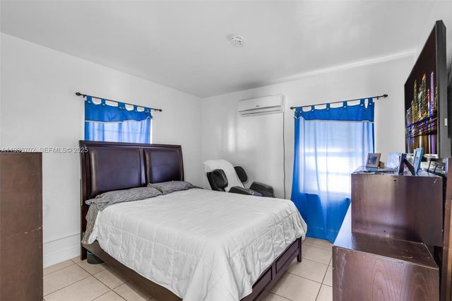 844 NW 15th Ave, Fort Lauderdale, FL 33311