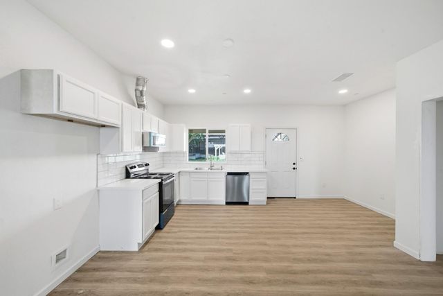 11861 Clay Station Rd, Herald, CA 95638