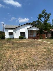 389 Meredith, San Antonio, TX 78228