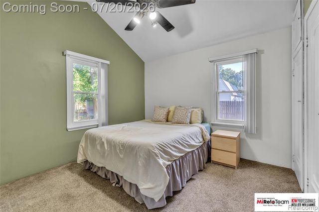 2929 Holden Avenue, Waterford, MI 48329
