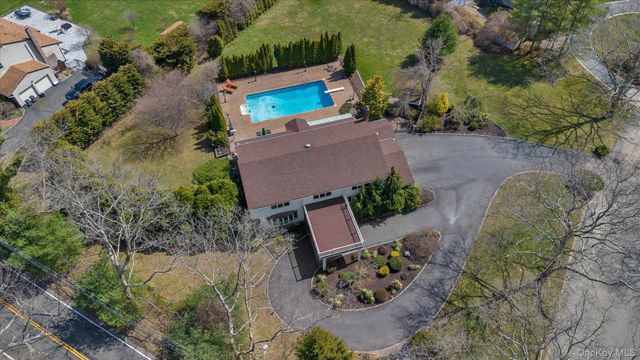 1 Somner Drive, Dix Hills, NY 11746
