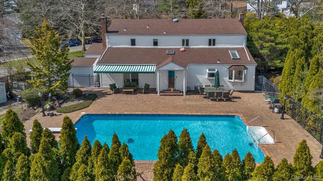 1 Somner Drive, Dix Hills, NY 11746
