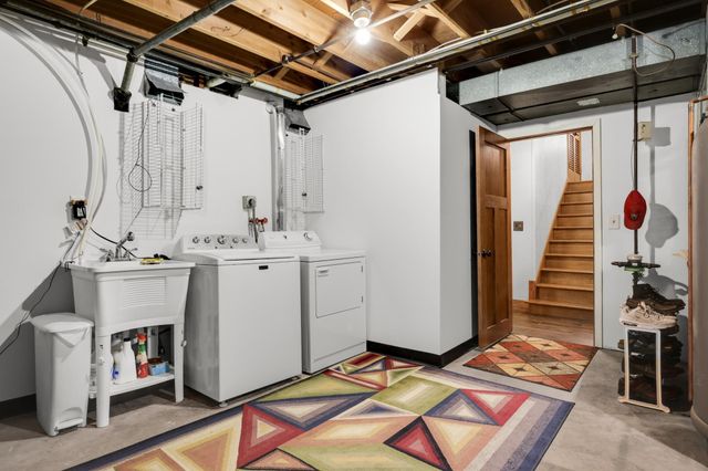 1101 Knob Hill Road, Burnsville, MN 55337