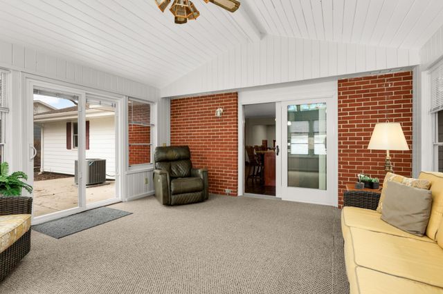 1101 Knob Hill Road, Burnsville, MN 55337