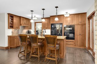 1101 Knob Hill Road, Burnsville, MN 55337