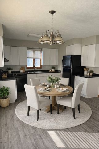 113 N Hunter Street, Thornton, IL 60476