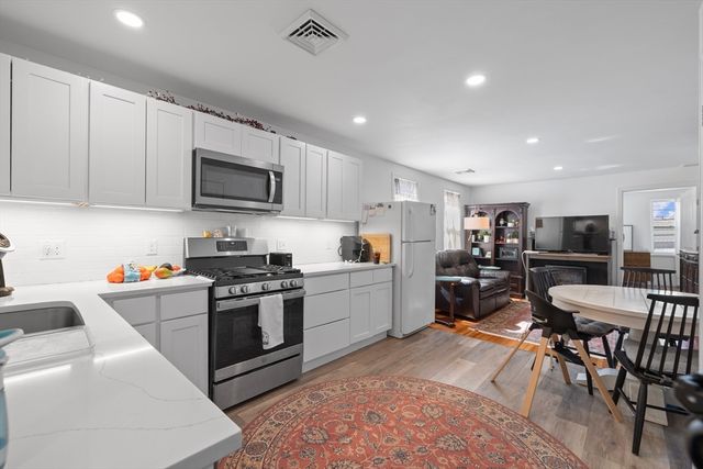 23 Main Street 2, Topsfield, MA 01983