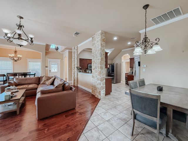 100 Timbershade Drive, Red Oak, TX 75154