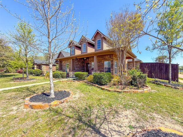 100 Timbershade Drive, Red Oak, TX 75154