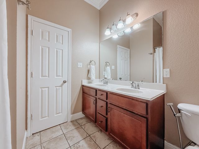 100 Timbershade Drive, Red Oak, TX 75154