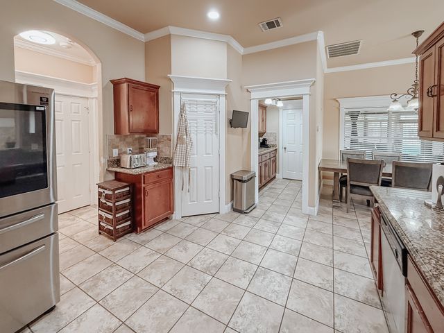 100 Timbershade Drive, Red Oak, TX 75154