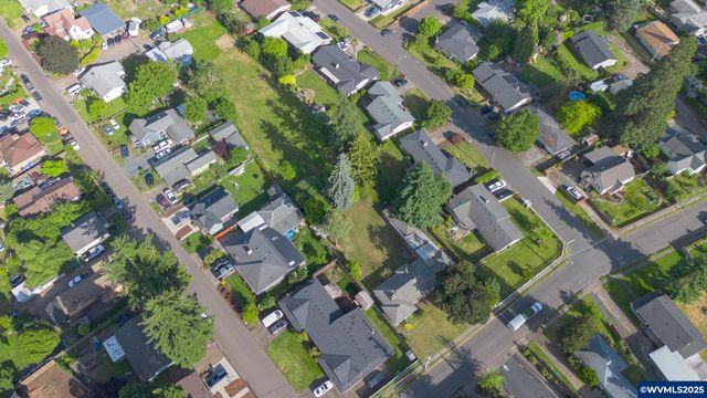 562 Gatch St, Woodburn, OR 97071