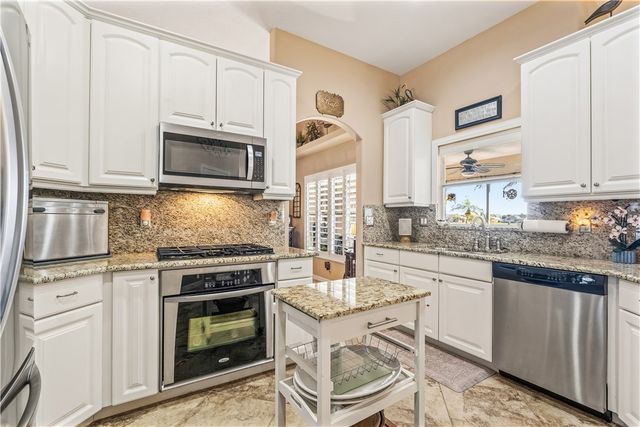 5680 Riverboat Circle SW, Vero Beach, FL 32968