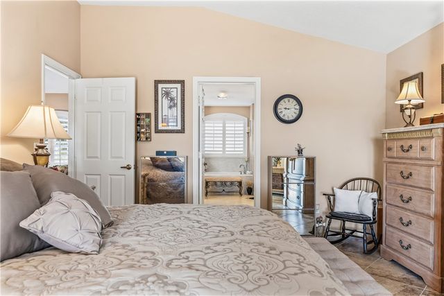 5680 Riverboat Circle SW, Vero Beach, FL 32968