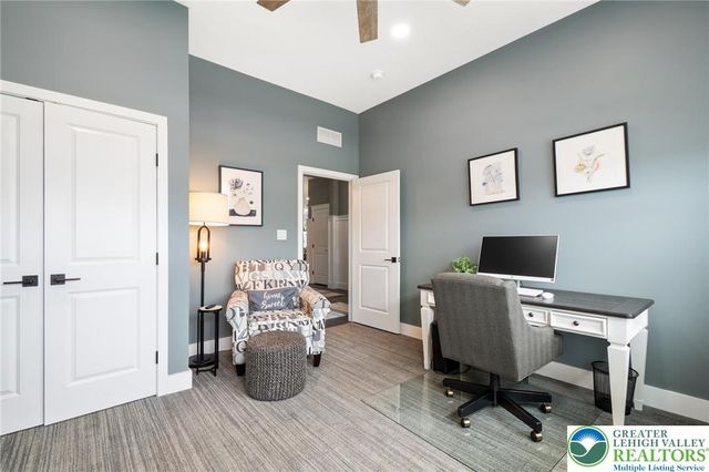 7928 Schaefer Crest, Upper Macungie Twp, PA 18031