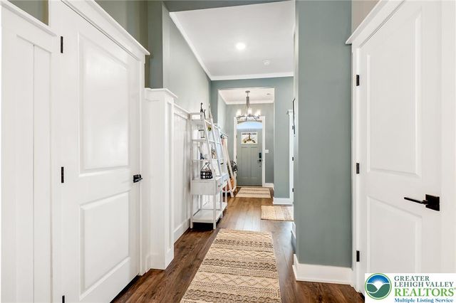 7928 Schaefer Crest, Upper Macungie Twp, PA 18031